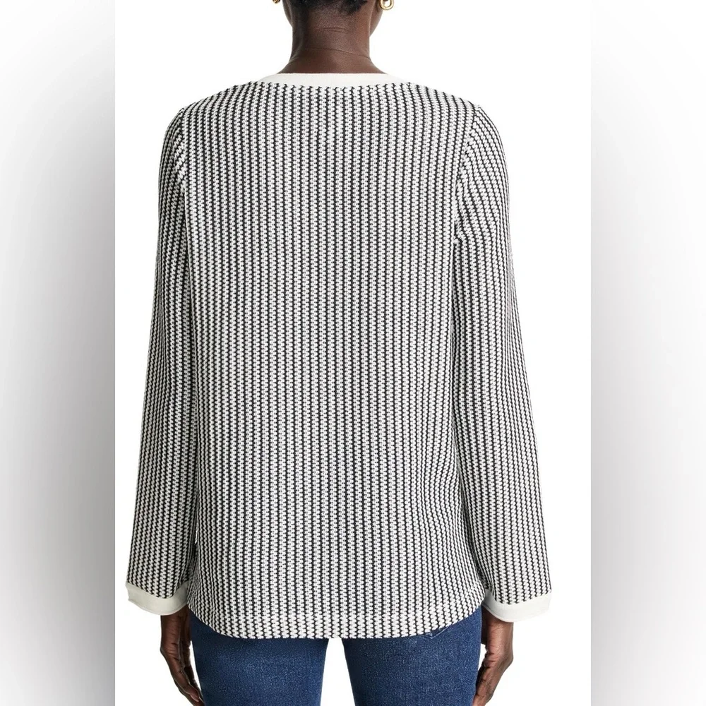 Nic+Zoe Zig Zag Split V Neck Knit Top Medium Black and White - Picture 3 of 9